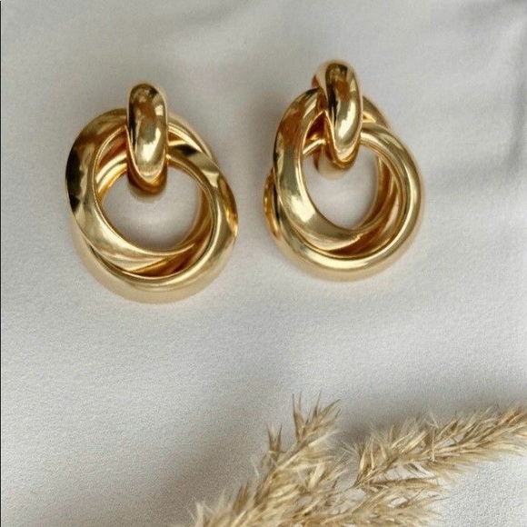 knotted hoop earrings - Picture 2 of 2